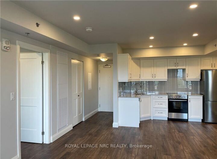 Property Photo: 5698 Main Street 703 ON L2G 5Z4