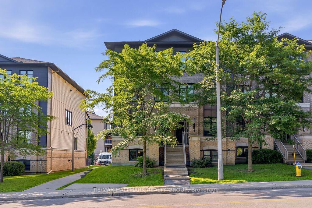 Property Photo: 1124 Klondike Road C ON K2K 0H2