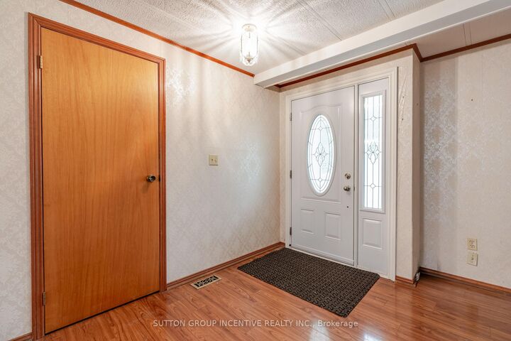 Property Photo:  6 Willow Landing  ON L9S 1M7 