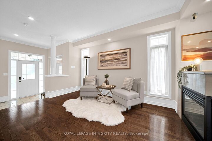 Property Photo:  748 Bowercrest Crescent  ON K1V 2M3 