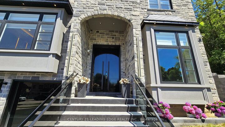Property Photo: 432 Sheppard Avenue ON L1V 1E5