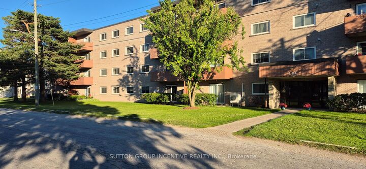 Property Photo:  184 Eighth Street 206  ON L9Y 2C8 