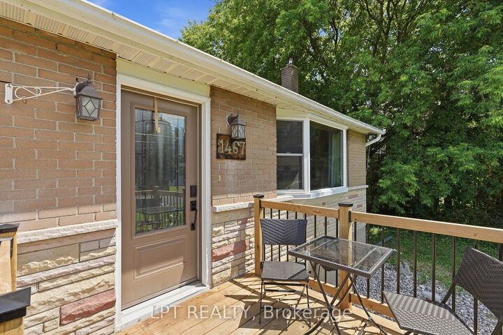 Property Photo: 1467 Meadow Road N ON K4P 1B1