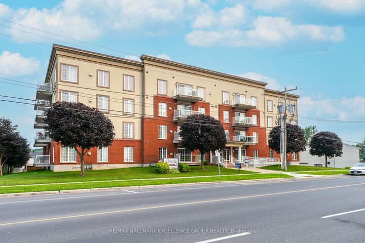 2921 Laurier Street 406 — photo 1
