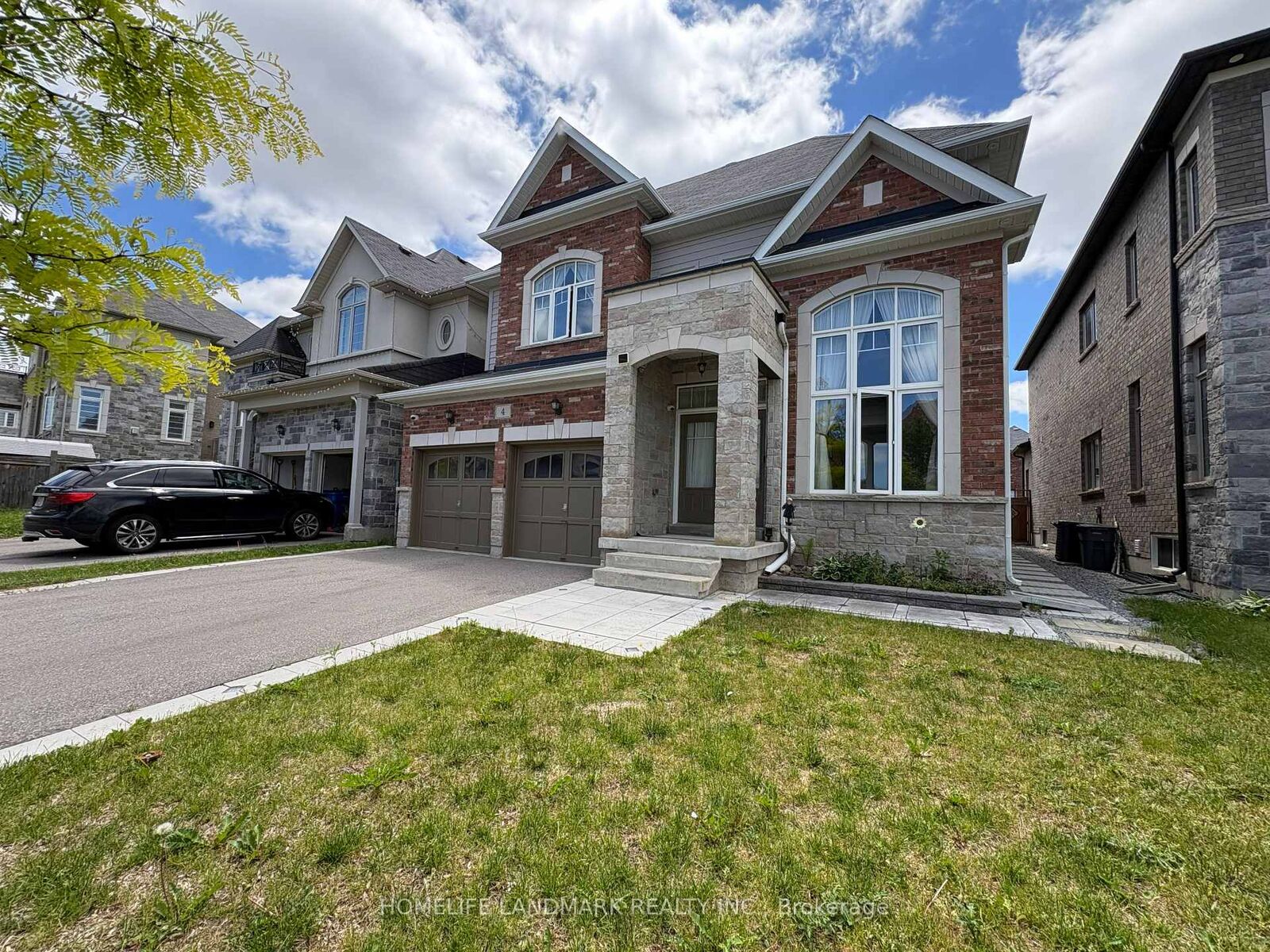 Property Photo: 4 John Weddell Avenue ON L9N 0P4