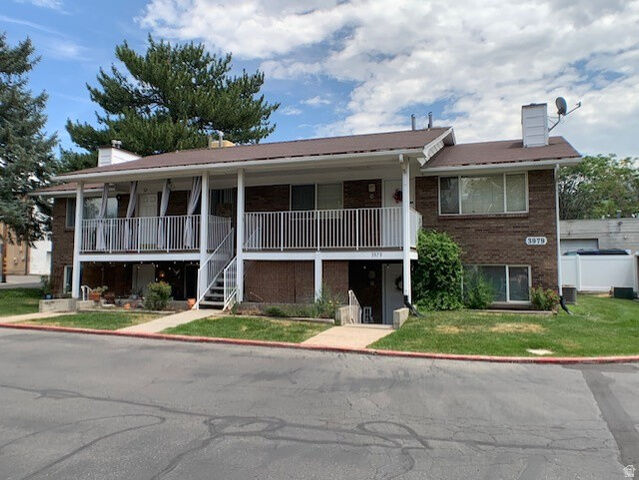 Property Photo: 3979 S Vernon Cir C UT 84124