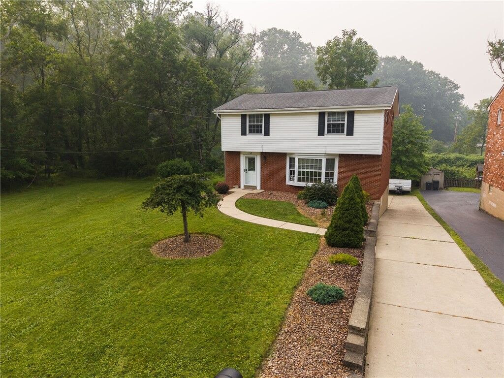 Property Photo: 138 Matterhorn Rd PA 15146