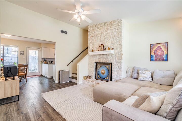 Property Photo: 800 Terrell Hill Drive TX 78704