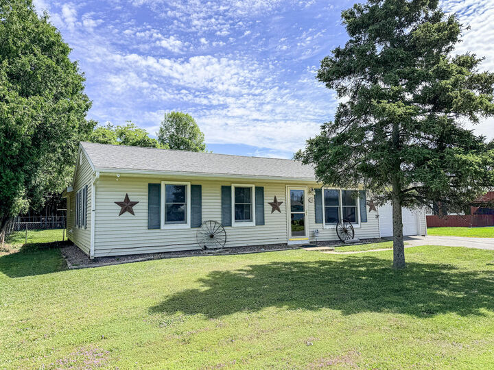 Property Photo:  16 Genesee Lane  NY 12901 