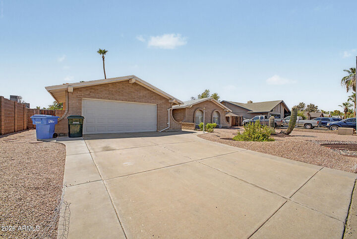 Property Photo: 14612 N 49th Way AZ 85254