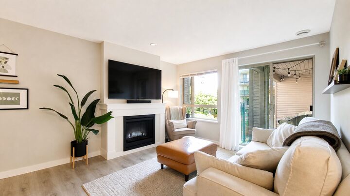 Property Photo:  3105 Lincoln Avenue 210  BC V3B 0E1 