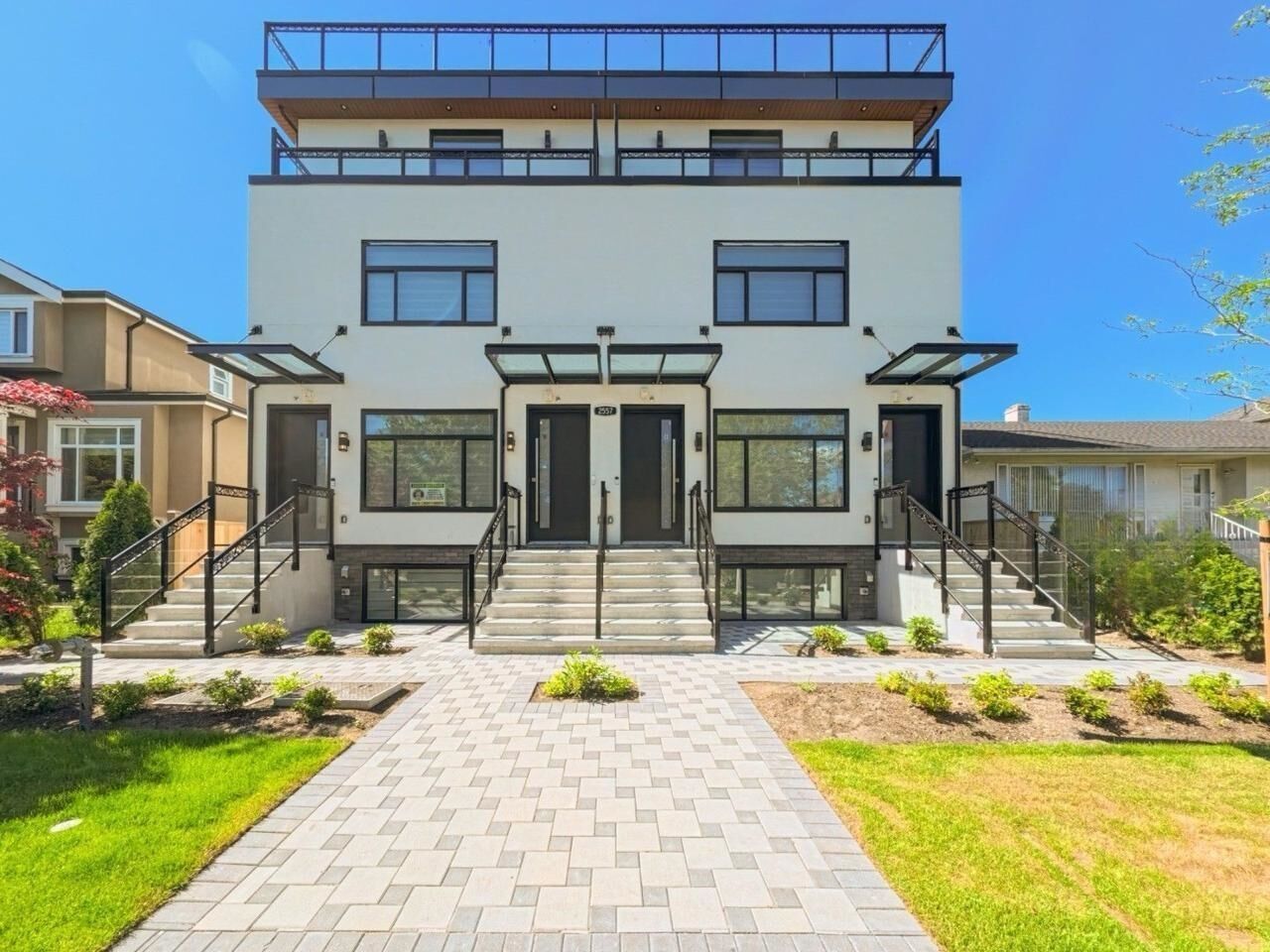 Property Photo: 2557 W King Edward Avenue 2 BC V6L 1T5