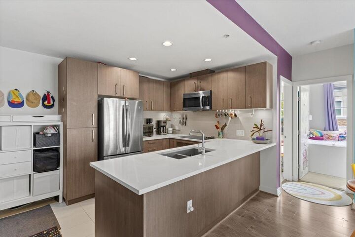 Property Photo: 5981 Gray Avenue 313 BC V6S 0G1