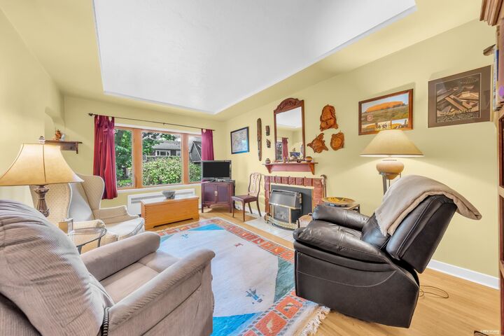 Property Photo: 956 E 21st Avenue BC V5V 1S5