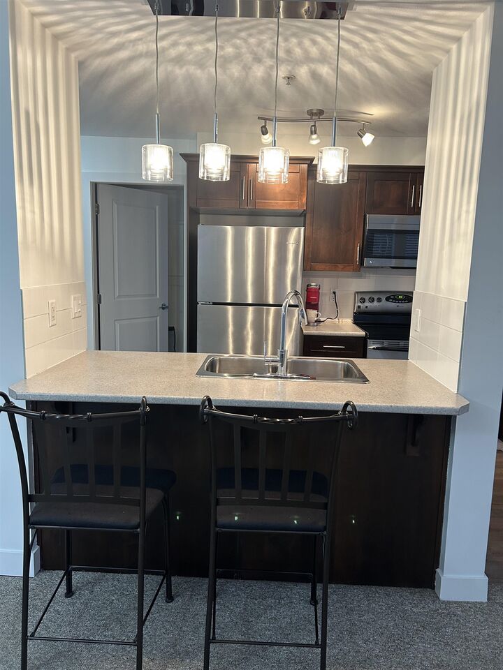 Property Photo: 46150 Bole Avenue 205 BC V2P 0B7