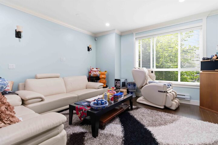 Property Photo: 9391 Alberta Road 5 BC V6Y 1T7