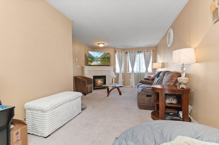 Property Photo: 45090 Luckakuck Way 17 BC V2R 3Z5