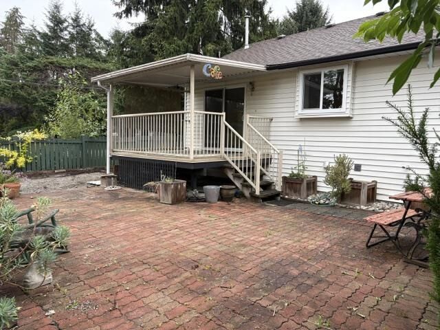 Property Photo: 24808 119 Avenue BC V4R 1Z1