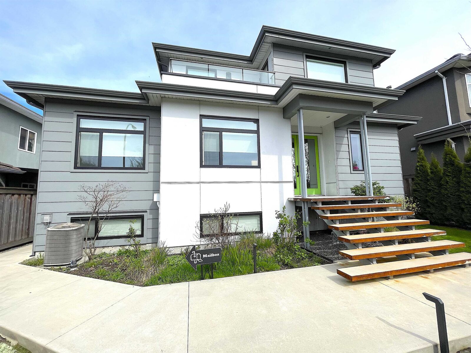Property Photo: 1633 SE Marine Drive BC V5P 2R5