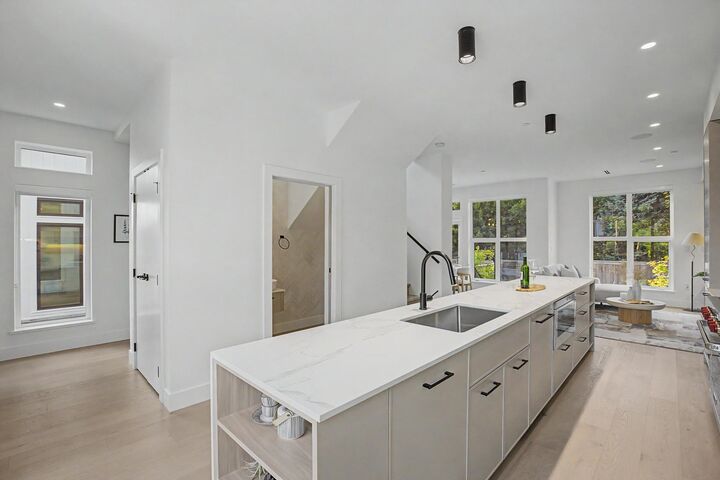 Property Photo: 1483 W 52nd Avenue BC V6P 1H9