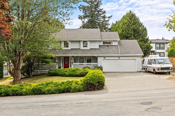 5455 184A Street — photo 1