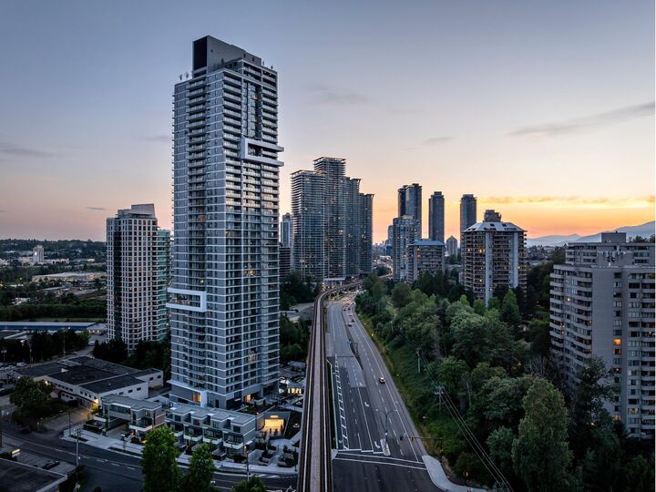 Property Photo: 2135 Springer Avenue 504 BC V5B 0C1