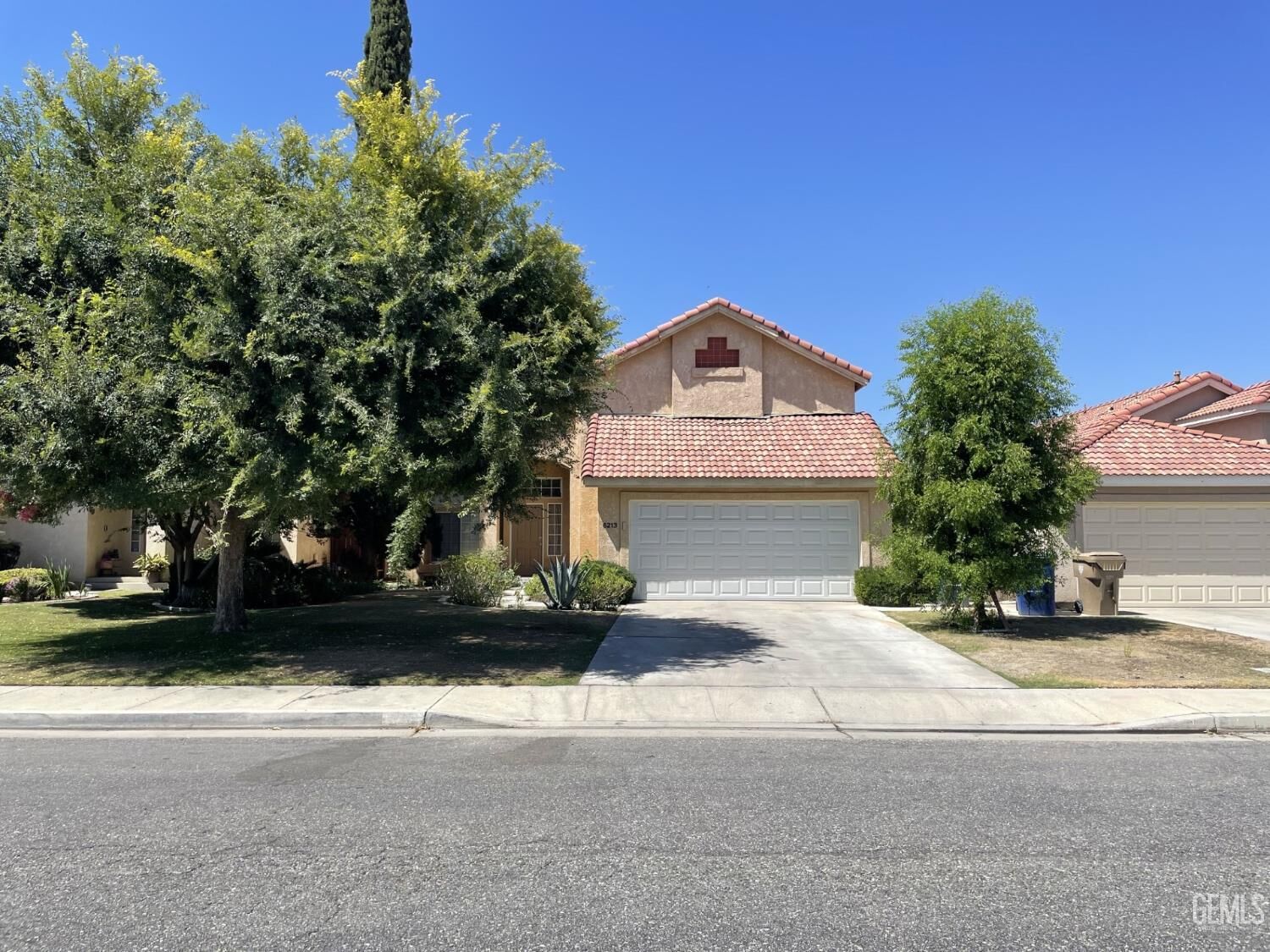 Property Photo: 6213 Quaking Aspen Street CA 93313