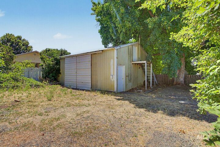 Property Photo:  1428 Alder Ave  ID 83501 