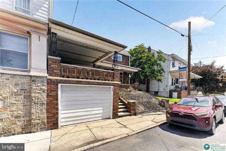 Property Photo:  128 N North Street  PA 17954 