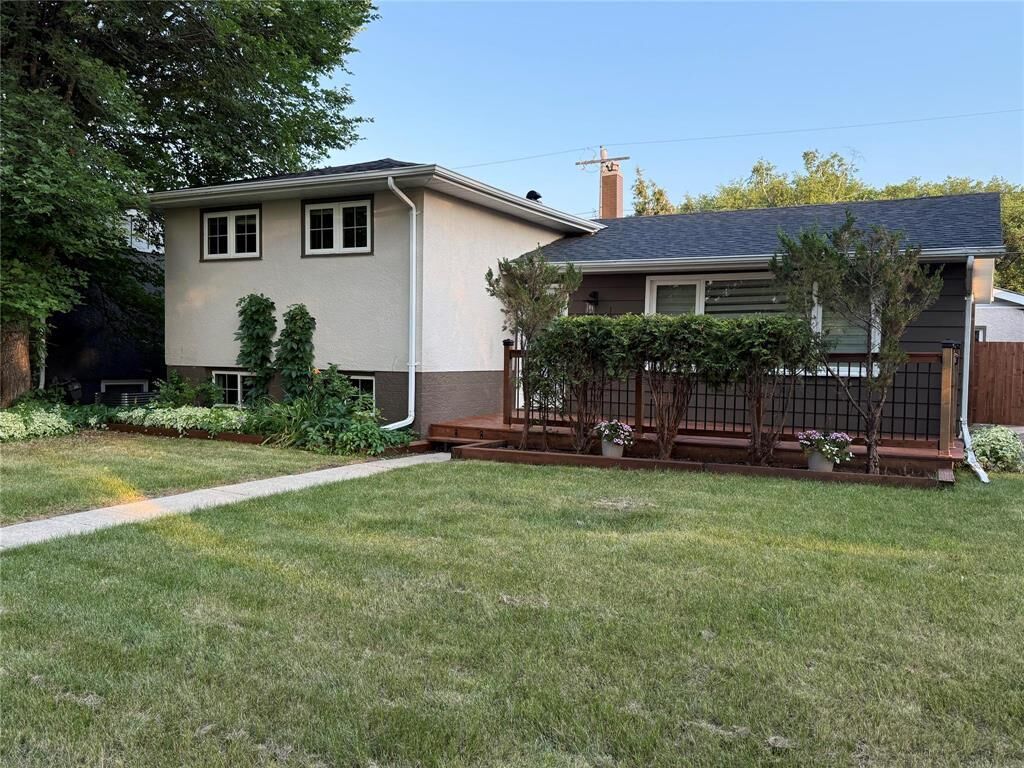 Photo de la propriété:  418 Edward Avenue West  MB R2J 2J1 
