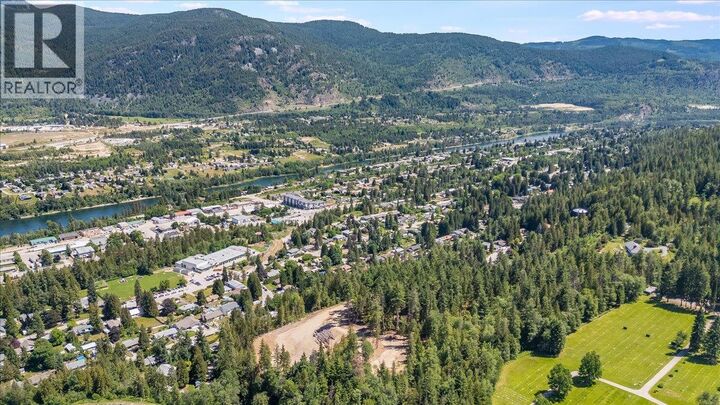 Property Photo:  1110 23rd Street  BC V1N 3A6 