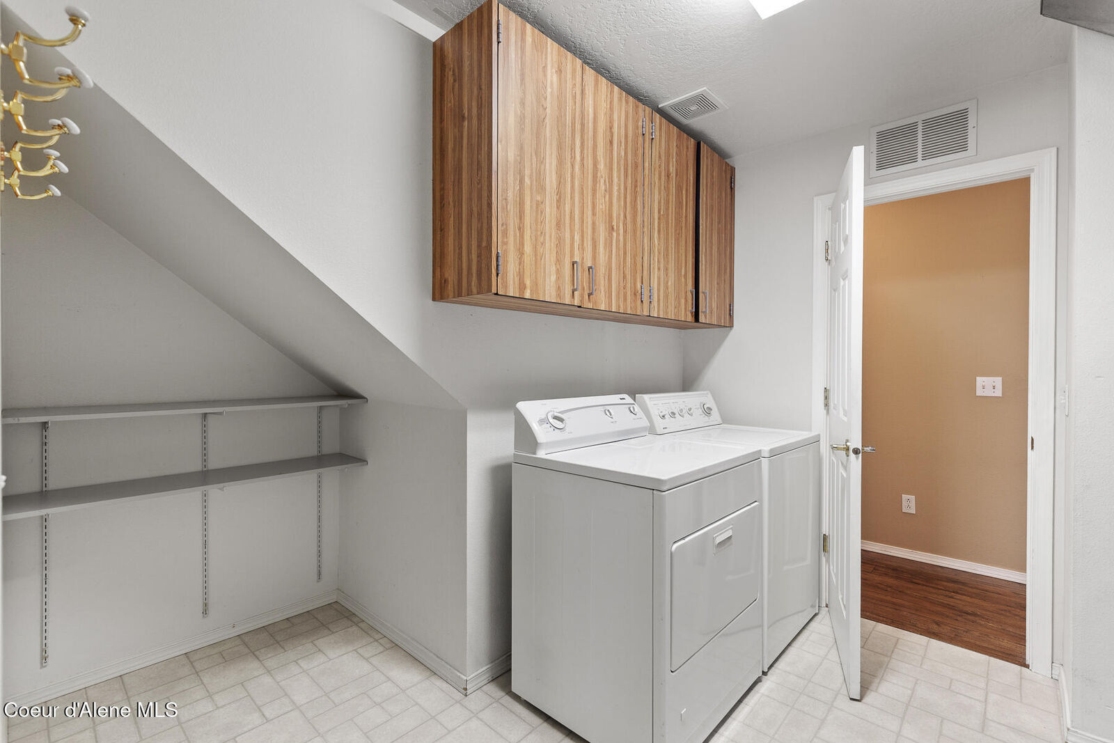 Property Photo: 701 E Kokanee Dr ID 83854