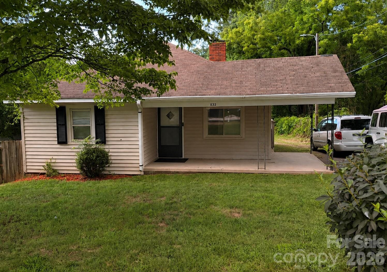 Property Photo: 532 W 8th Street NC 28081