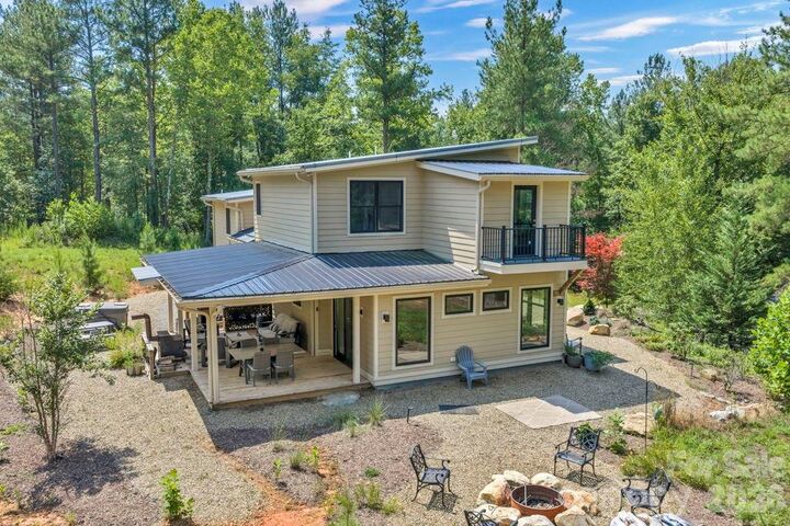 Property Photo:  1568 Watermill Road  NC 28655 
