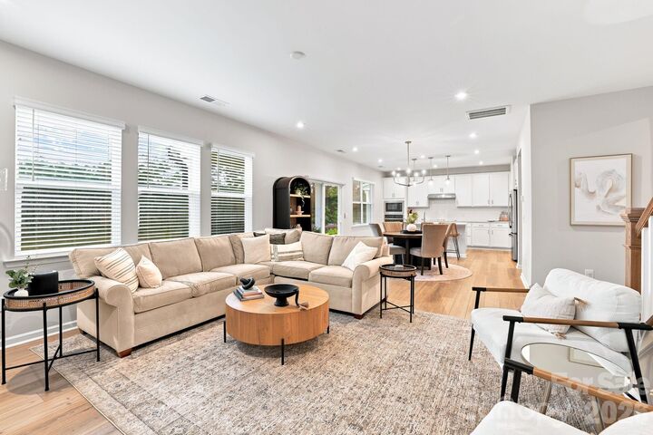 Property Photo: 8226 Franklin Trail Street NC 28227
