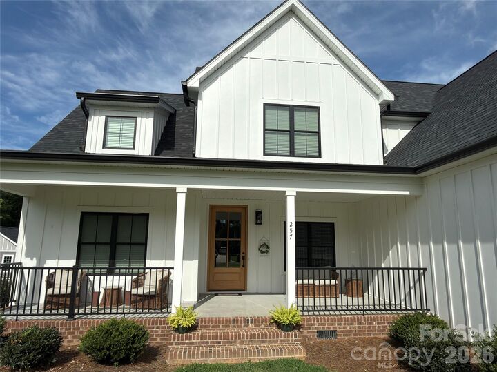 Property Photo:  257 Glenwood Drive  NC 28129 