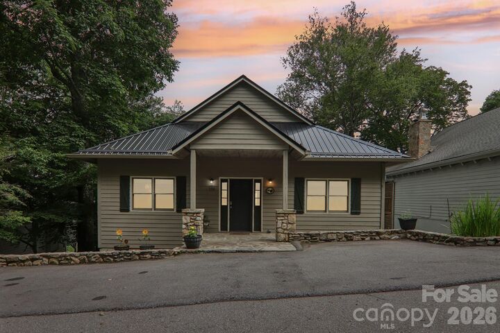 Property Photo: 156 Cottage Lane 13 NC 28754