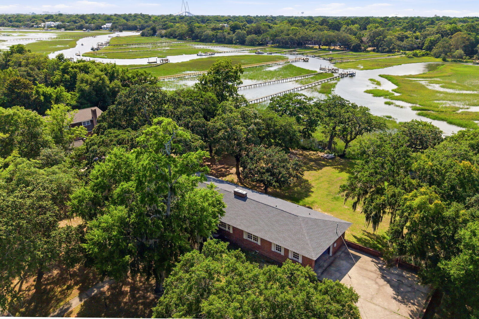 Property Photo: 960 N Shem Drive SC 29464