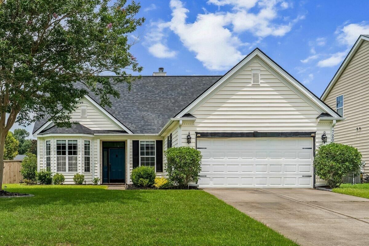 Property Photo: 7200 Wistling Godwit Way SC 29410