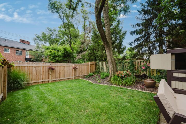 Property Photo:  1966 Northwest Boulevard  OH 43212 