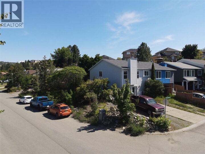 Property Photo: 201 Hollyburn Drive BC V2E 1Y9