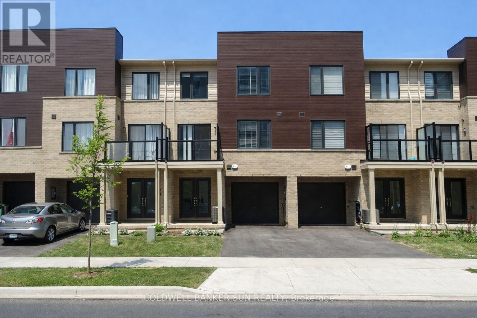Property Photo:  7 Roxanne Drive  ON L8H 1L9 