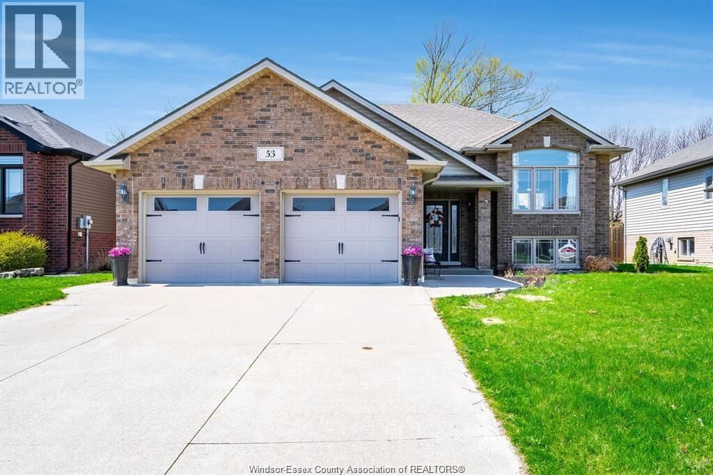Property Photo: 53 Antonio ON N8H 5P8