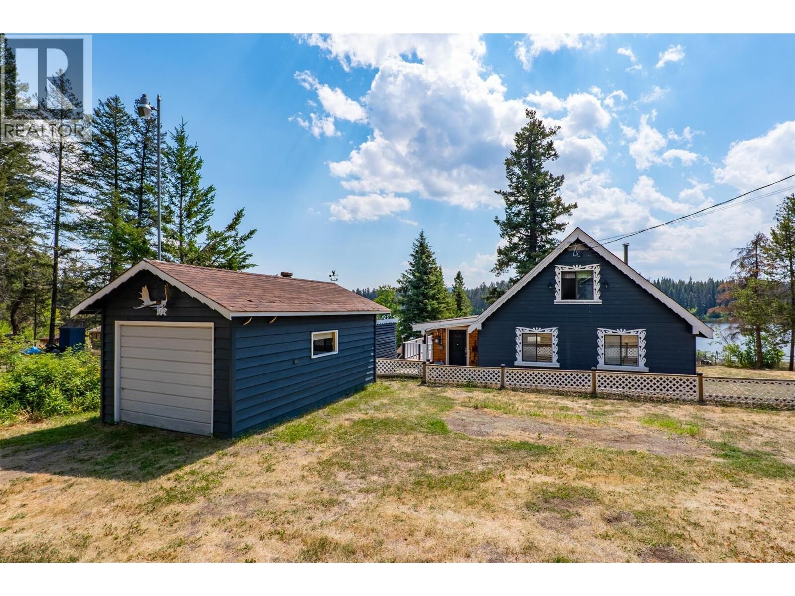 Property Photo: 5048 Lauder Road BC V1K 0C5