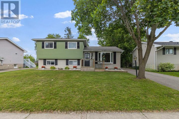 Property Photo: 1257 Peden Boulevard ON K6V 3K5
