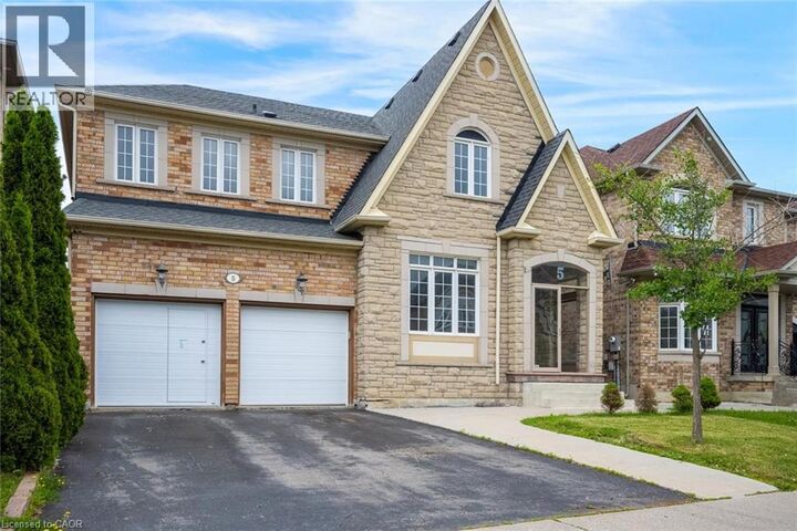 Property Photo: 5 Freshspring Drive ON L6R 3H6