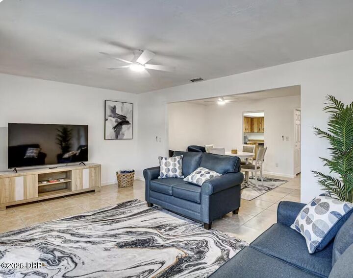 Property Photo: 19 Tomoka Meadows Boulevard FL 32174