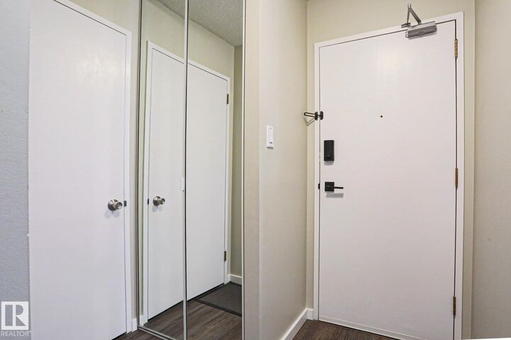 Property Photo: 9835 113 Street NW 1104 AB T5K 1N4