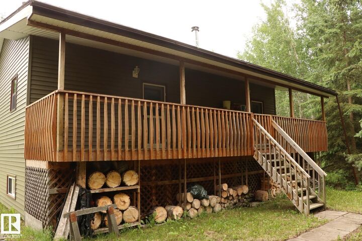 Property Photo: 23431 Twp Road 604 AB T7P 2K4