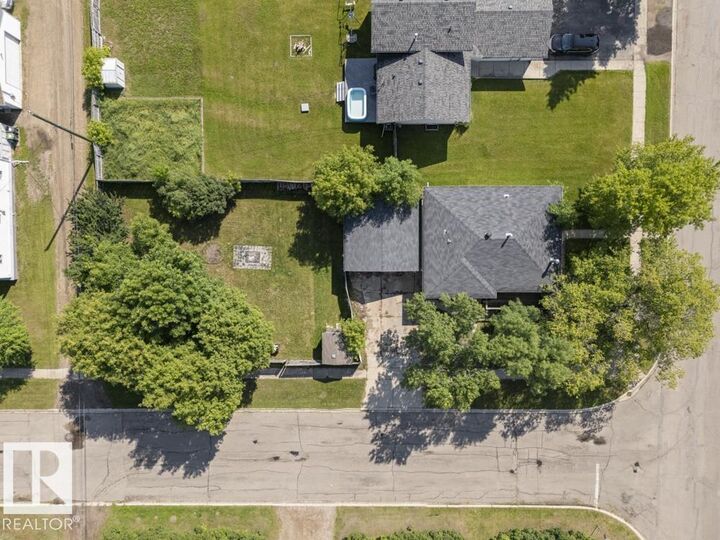 Property Photo: 5201 58 Street AB T9M 1S3